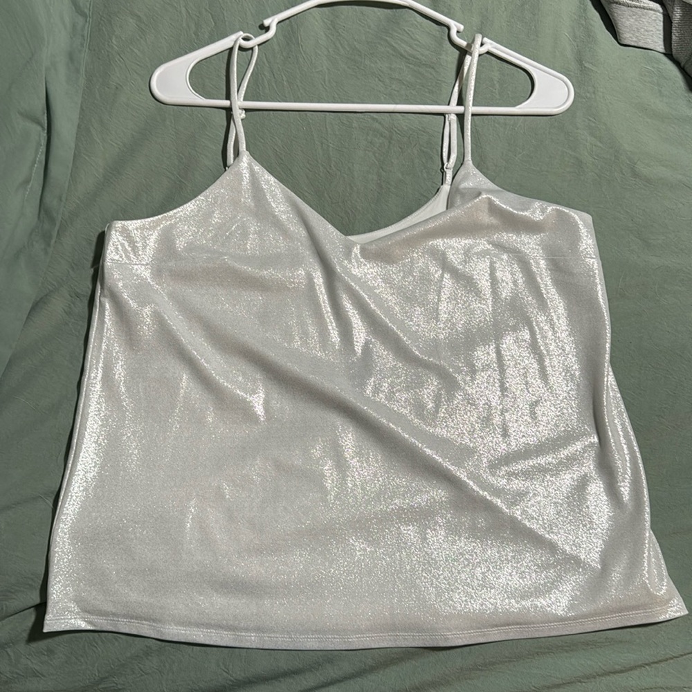 Express NWT white top